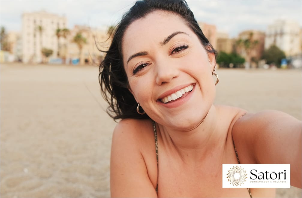 woman smile outdoor